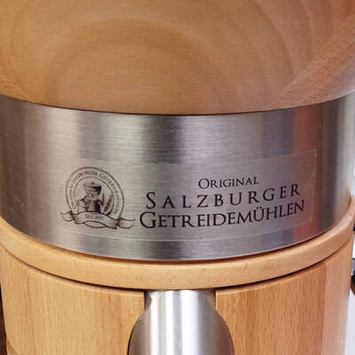 Salzburger Carina Grain Mill label