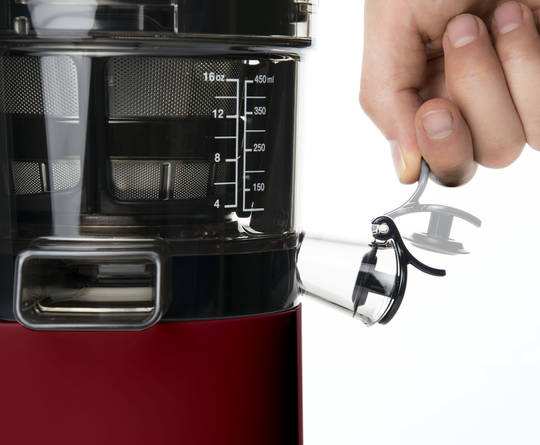 1577_sana-juicer-by-omega-euj-808-juice-flap-red