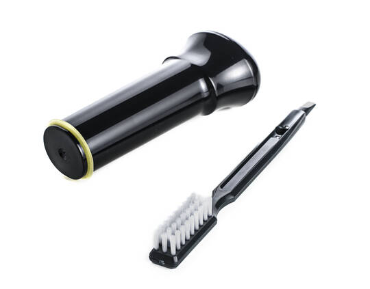 1549_euj606-pusher-brush