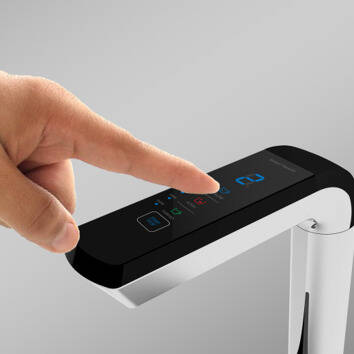 Touch control water ionizer